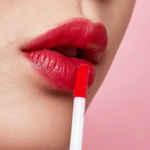 تینت لب و گونه بنفیت مدل gogo tint