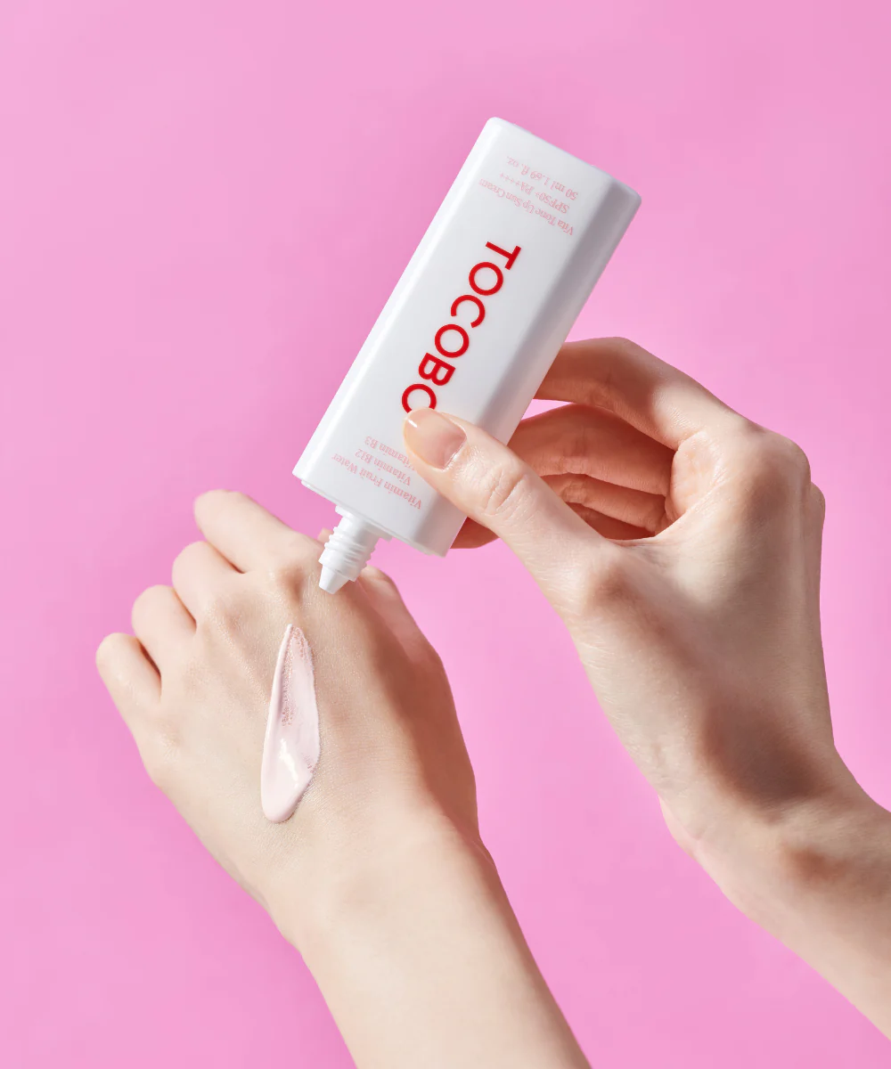 ضد آفتاب بی رنگ ویتامینه تون آپ توکبو  SPF50