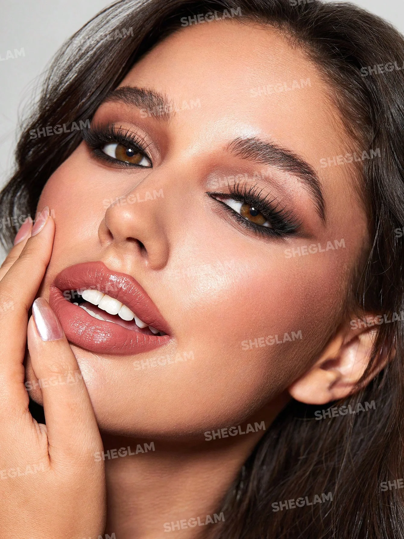 مداد چشم (سرمه) شیگلم کاملا مشکی و مات مناسب داخل و بیرون چشم کد 0384 EZ Glide Matte Eyeliner Pencil
