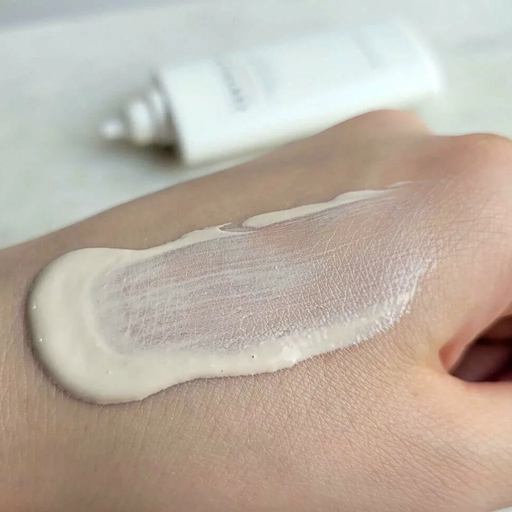 ضدآفتاب مایع اسکین 1004 سنتلا ایر فیت پلاس SPF50