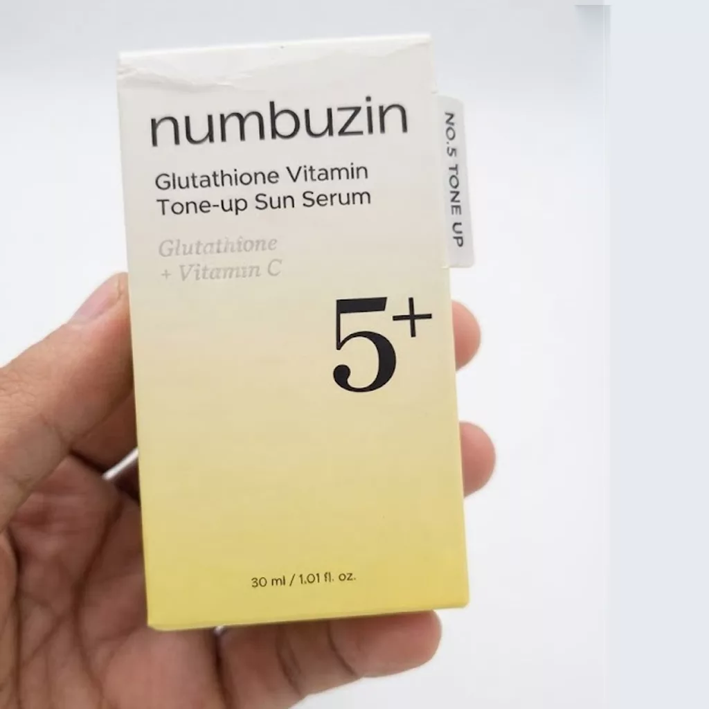 سرم ضد آفتاب نامبوزین +5 حاوی گلوتاتیون ویتامین سی Glutathione Vitamin Tone-up Sun Serum
