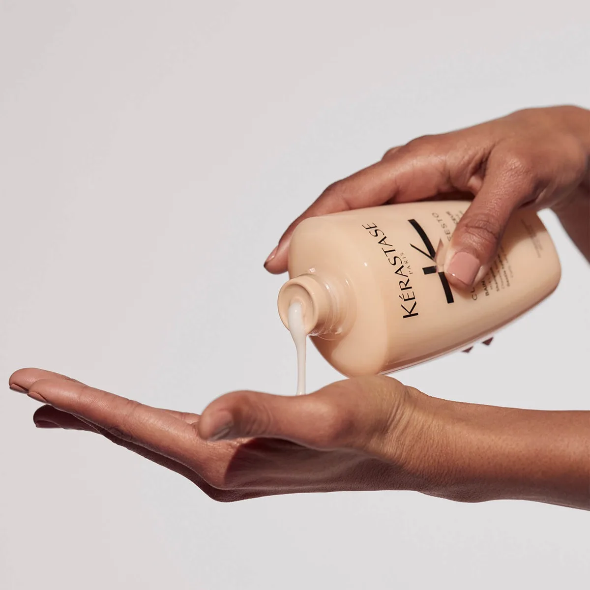شامپو مخصوص مو فر کراستاس kerastase Bain Hydratation Douceur Curl Manifesto