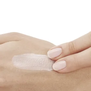 کرم ضد آفتاب بی رنگ SPF50 ویشی ضد جوش مناسب پوست چرب