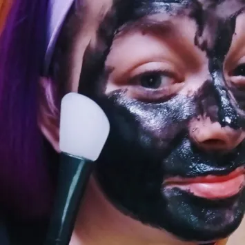 ماسک صورت پیل آف ژلی فریمن خاکستر آتشفشانی پاکسازی کننده و لایه بردار مناسب آقایان