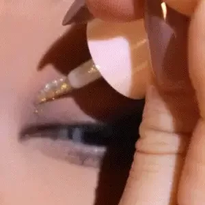 سایه و خط چشم گلیتر مایع شیگلم insta party glitter liner